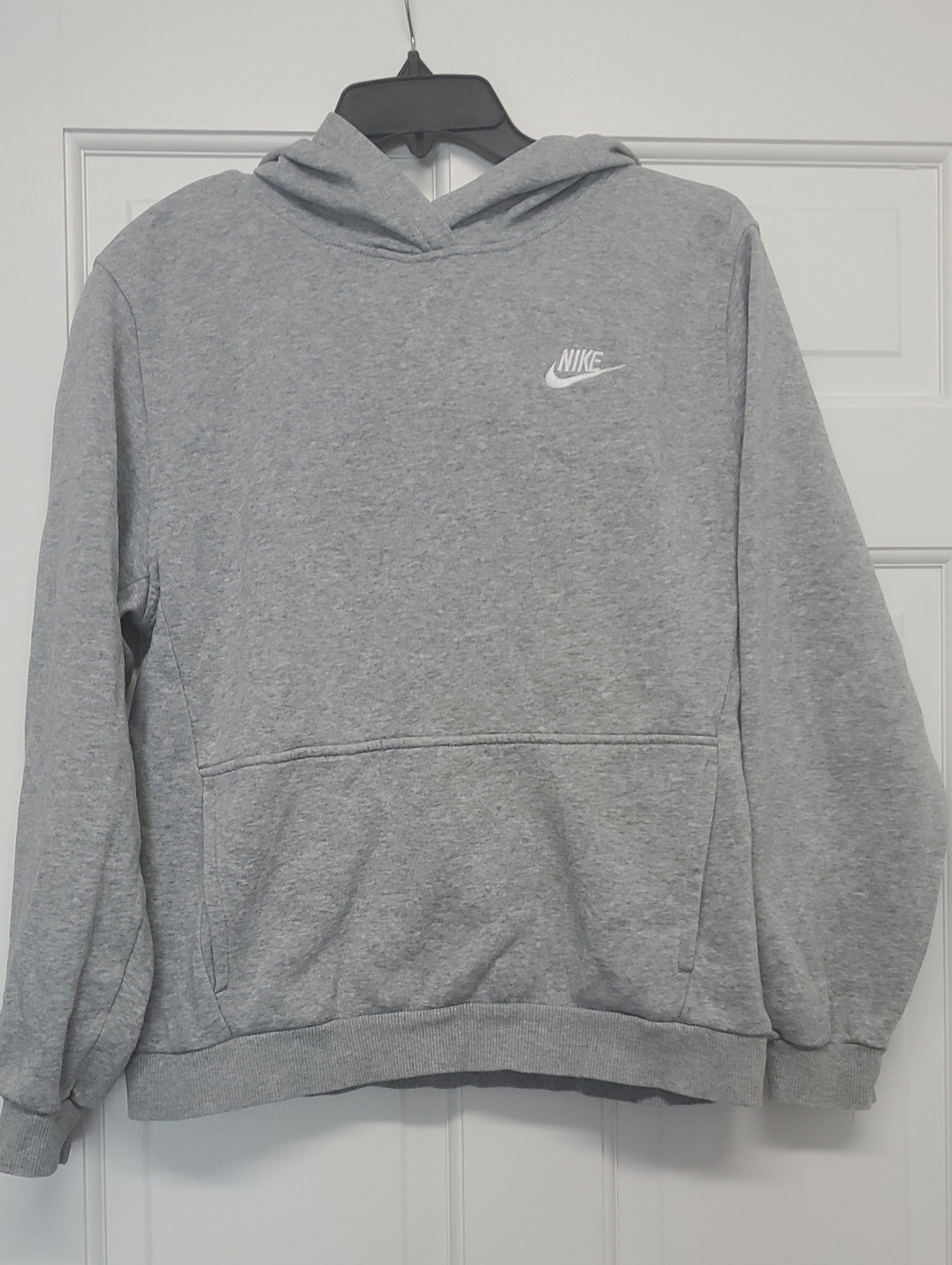 NIKE Gray Pullover Hoodie with Small Chest Logo XL
